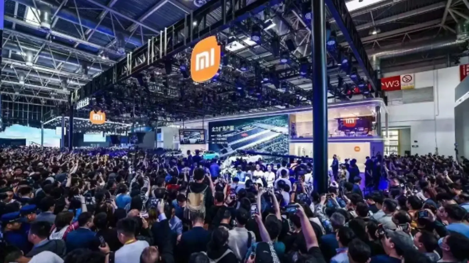 Посетители на Пекинском автосалоне Auto China 2026
